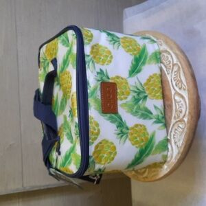 NWT‎ Pineapple lunchbox